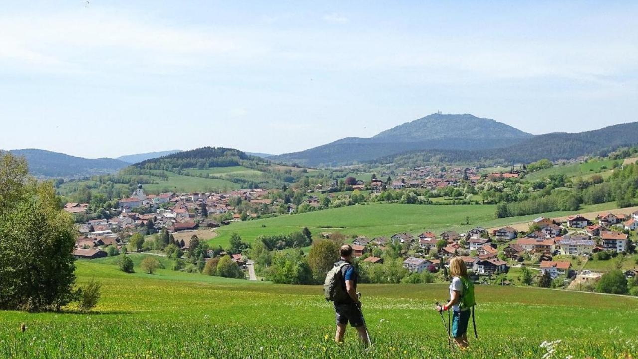 Bayerische Gastwirtschaft Dimpfl-Stadl Lam Bagian luar foto